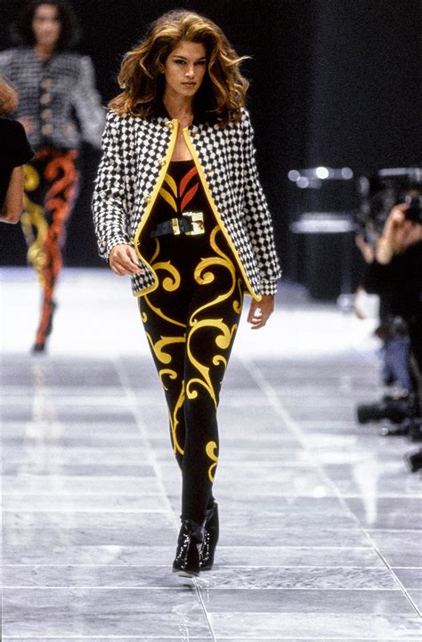 versace wit trainingsjack jaren 90|Versace Vintage 1990s .